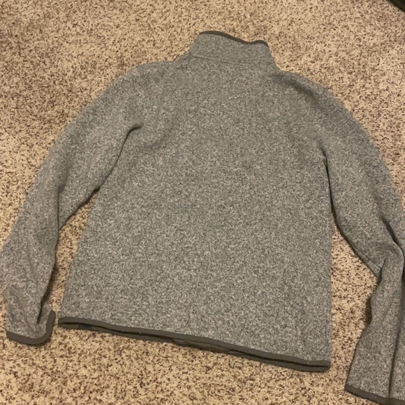 L.L. Bean slightly fitted pullover sweater men’s small - Picture 9 of 9